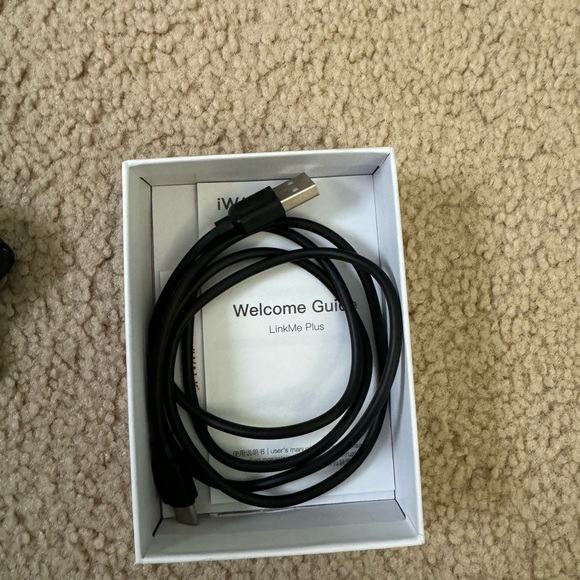 Portable charger - Picture 4 of 5